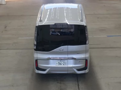 Honda STEP WAGON  с аукциона в Японии