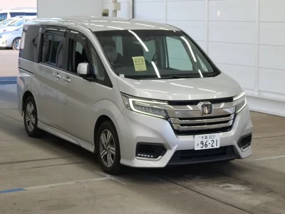Honda STEP WAGON  с аукциона в Японии
