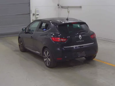 Renault LUTECIA  с аукциона в Японии