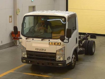 Isuzu ELF  с аукциона в Японии