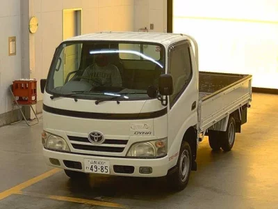 Toyota DYNA  с аукциона в Японии