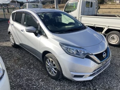 Nissan NOTE  с аукциона в Японии