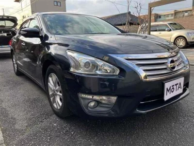 Nissan TEANA