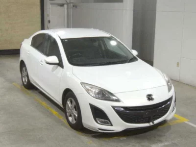 Mazda AXELA  с аукциона в Японии