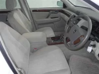 Toyota CROWN лот № 113 оценка 3.5  с аукциона в Японии 2