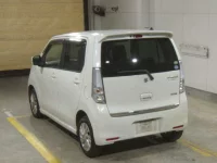 Suzuki WAGON R лот № 4026 оценка 3  с аукциона в Японии 1