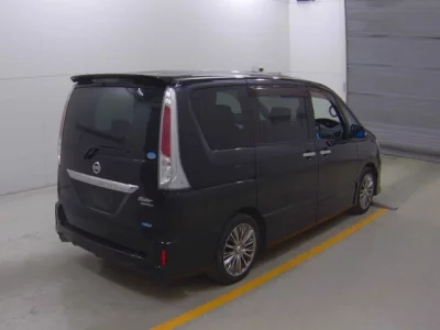 Nissan SERENA  с аукциона в Японии