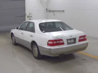 Nissan CIMA лот № 8016 оценка R  с аукциона в Японии 1