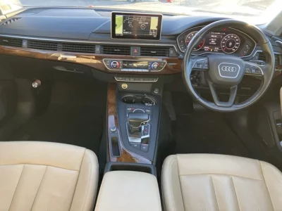 Audi A4  с аукциона в Японии
