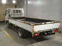 Toyota DYNA лот № 4705 оценка 3  с аукциона в Японии 1