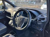 Toyota VOXY лот № 1026 оценка R  с аукциона в Японии 2