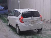 Nissan NOTE лот № 6008 оценка RB  с аукциона в Японии 1