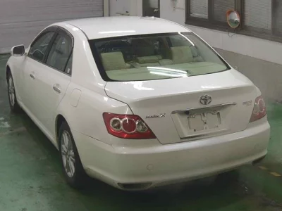 Toyota MARK X  с аукциона в Японии