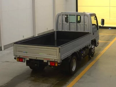 Mazda TITAN  с аукциона в Японии