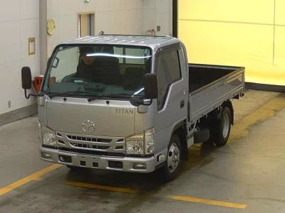 Mazda TITAN  с аукциона в Японии