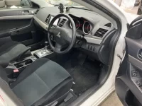 Mitsubishi GALANT FORTIS лот № 2371 оценка 3.5  с аукциона в Японии 3