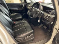 Honda ELYSION лот № 2402 оценка 4  с аукциона в Японии 3