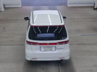 Honda ELYSION  с аукциона в Японии