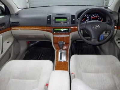 Toyota PREMIO  с аукциона в Японии