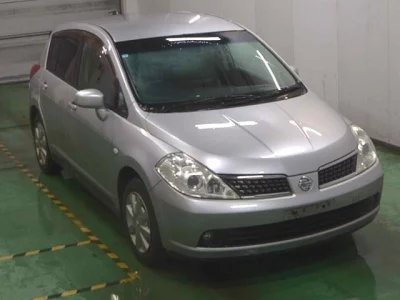 Nissan TIIDA  с аукциона в Японии