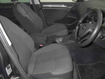 Volkswagen GOLF  с аукциона в Японии