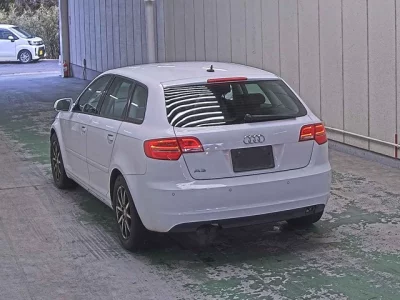 Audi A3  с аукциона в Японии