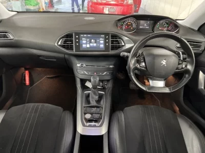 Peugeot 308  с аукциона в Японии