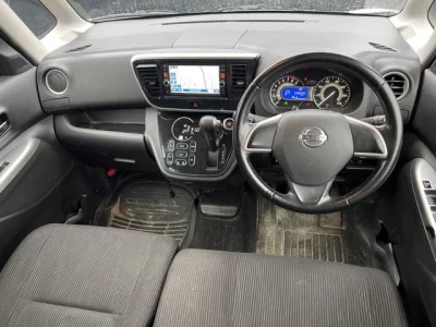 Nissan DAYZ ROOX  с аукциона в Японии