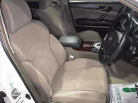 Toyota MARK X лот № 3011 оценка R  с аукциона в Японии 8