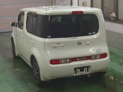 Nissan CUBE  с аукциона в Японии