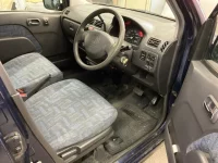 Honda LIFE лот № 2428 оценка 3  с аукциона в Японии 3