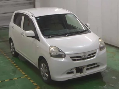 Toyota PIXIS EPOCH  с аукциона в Японии