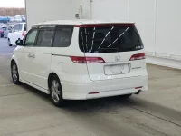 Honda ELYSION лот № 2430 оценка 4  с аукциона в Японии 1