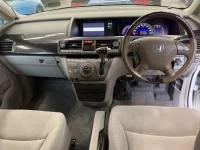 Honda ELYSION лот № 2430 оценка 4  с аукциона в Японии 4