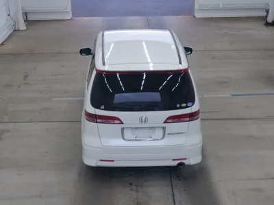 Honda ELYSION  с аукциона в Японии