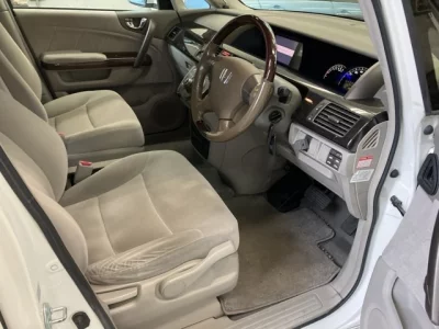 Honda ELYSION  с аукциона в Японии