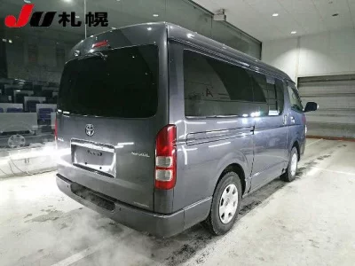 Toyota HIACE VAN  с аукциона в Японии