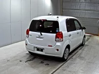 Toyota PORTE лот № 2121 оценка 4  с аукциона в Японии 4