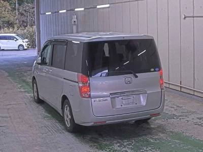 Honda STEP WAGON  с аукциона в Японии