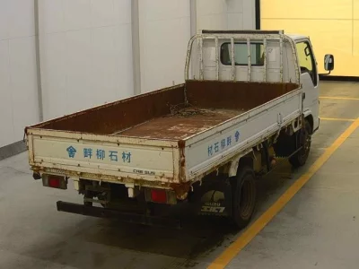 Isuzu ELF  с аукциона в Японии