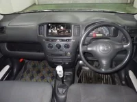 Toyota SUCCEED лот № 95 оценка 3  с аукциона в Японии 2