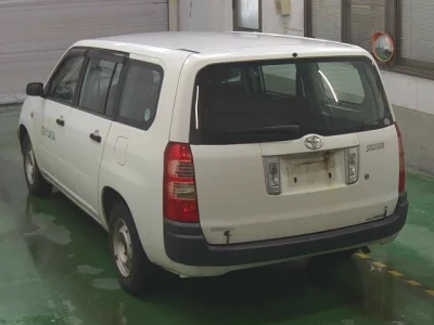 Toyota SUCCEED  с аукциона в Японии