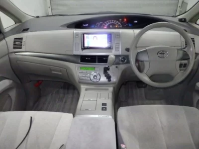 Toyota ESTIMA HYBRID  с аукциона в Японии