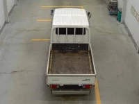 Isuzu ELF лот № 1140 оценка 3.5  с аукциона в Японии 2