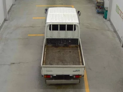Isuzu ELF  с аукциона в Японии