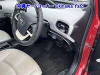 Toyota PRIUS лот № 43124 оценка 3.5  с аукциона в Японии 5