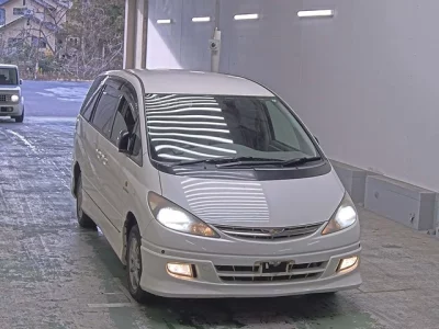 Toyota ESTIMA  с аукциона в Японии