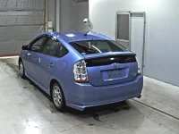Toyota PRIUS лот № 2147 оценка 3.5  с аукциона в Японии 1