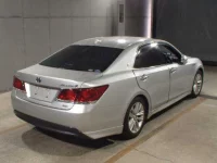 Toyota CROWN лот № 3051 оценка 4  с аукциона в Японии 4