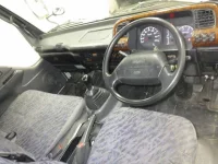 Isuzu ELF лот № 4517 оценка 3  с аукциона в Японии 2